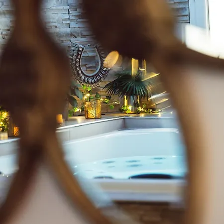 And La Perla Bianca Bed & Breakfast *