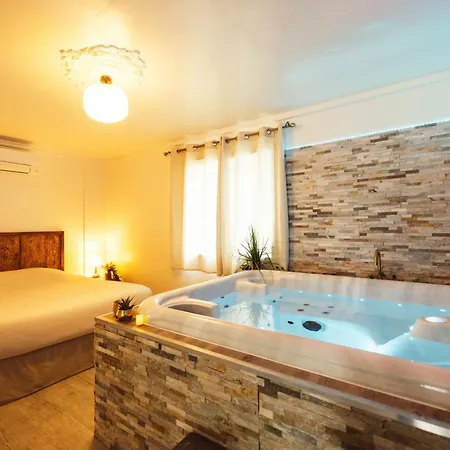 And La Perla Bianca Bed & Breakfast 4*