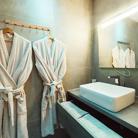 Bed & Breakfast And La Perla Bianca 4*