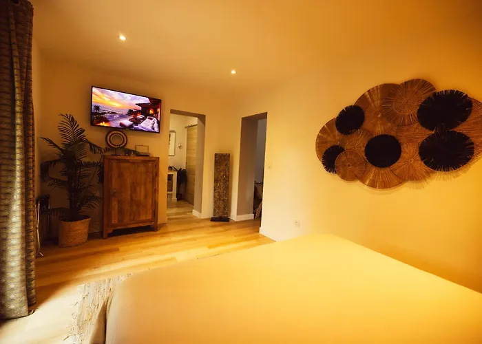 And La Perla Bianca Grabels